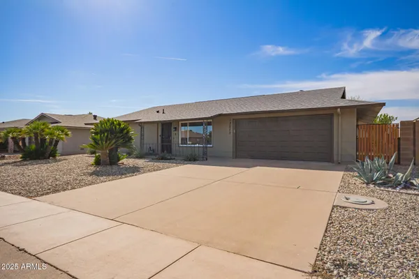 Property Slideshow image 3 of 20 | 13223 w bonanza dr, Sun City West, AZ, 85375