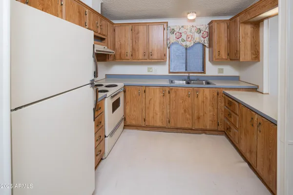 Property Slideshow image 3 of 19 | 1863 e torrey pines ln, Chandler, AZ, 85249