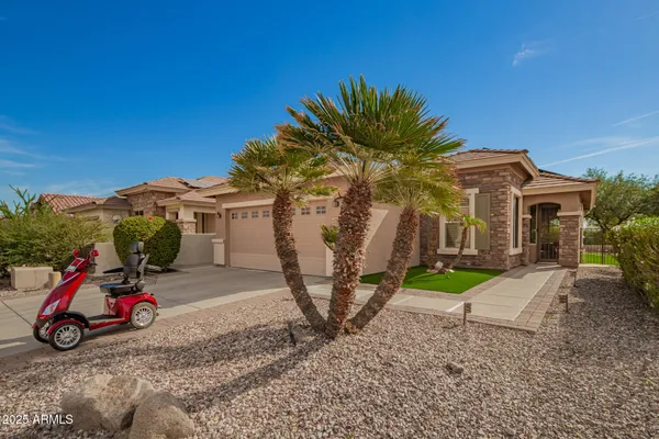 Property Slideshow image 2 of 35 | 22873 w lasso ln, Buckeye, AZ, 85326
