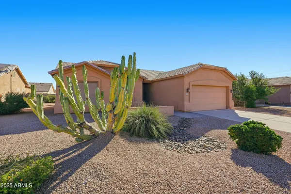 Property Slideshow image 3 of 38 | 6951 s senate st, Chandler, AZ, 85249