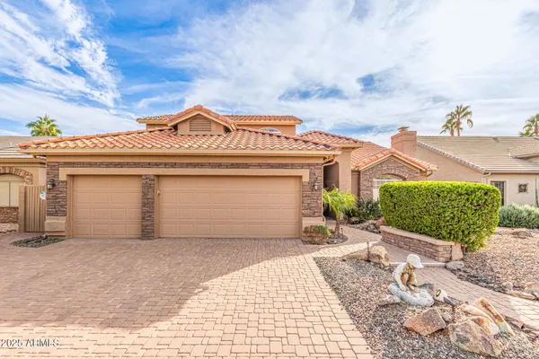 Property Slideshow image 2 of 49 | 9121 e crystal dr, Sun Lakes, AZ, 85248