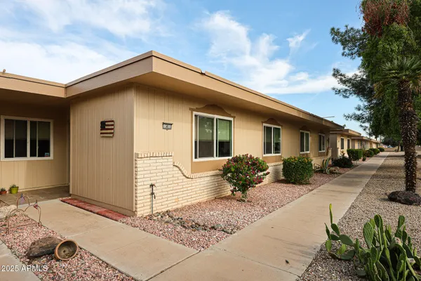 Property Slideshow image 3 of 36 | 13833 n 111th ave, Sun City, AZ, 85351