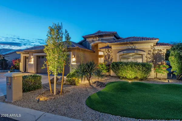 Property Slideshow image 2 of 33 | 3030 n 152nd ln, Goodyear, AZ, 85395