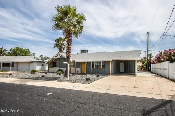 Property Slideshow image 3 of 35 | 10141 w pebble beach dr, Sun City, AZ, 85351