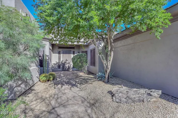 Property Slideshow image 3 of 49 | 6632 e sleepy owl way, Scottsdale, AZ, 85266