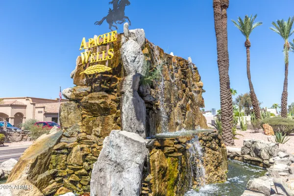 Property Slideshow image 2 of 67 | 2716 n lema dr, Mesa, AZ, 85215