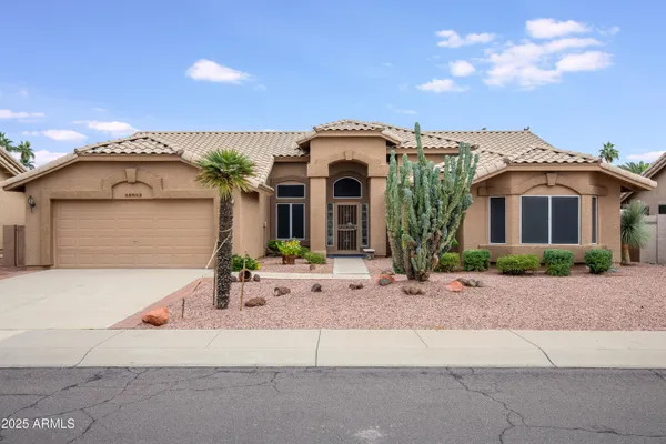 Property Slideshow image 2 of 18 | 18913 n 88th dr, Peoria, AZ, 85382