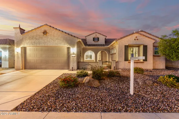 Property Slideshow image 3 of 104 | 7866 w willow way, Florence, AZ, 85132