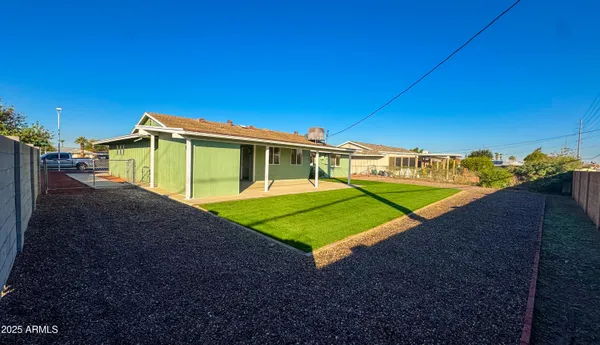 Property Slideshow image 2 of 20 | 11855 n mission dr, Sun City, AZ, 85351