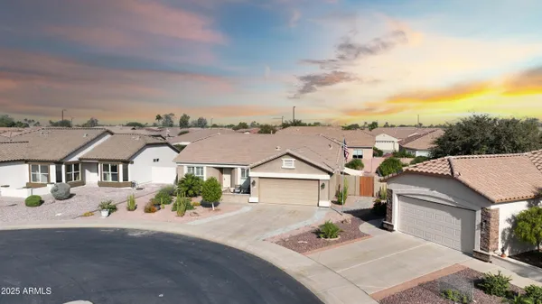 Property Slideshow image 3 of 35 | 3098 e hazeltine way, Chandler, AZ, 85249