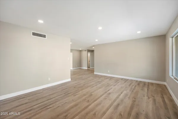 Property Slideshow image 3 of 20 | 8121 e emelita ct, Mesa, AZ, 85208