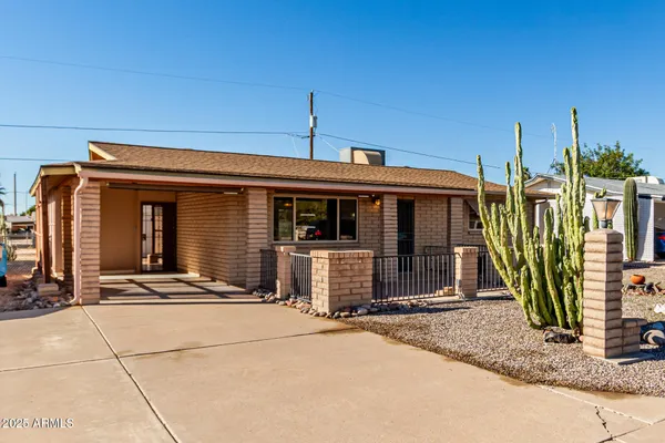 Property Slideshow image 2 of 26 | 1206 s grand dr, Apache Junction, AZ, 85120