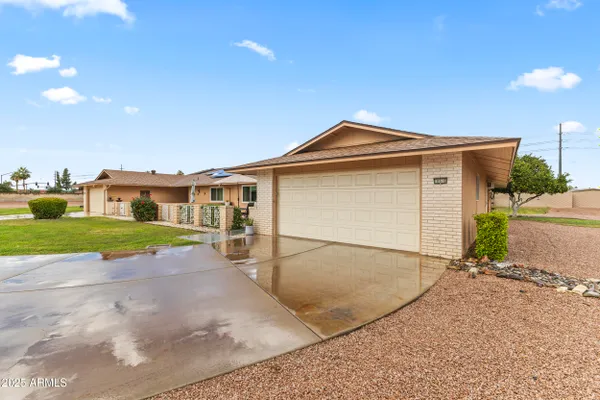 Property Slideshow image 3 of 33 | 10616 w campana dr, Sun City, AZ, 85351