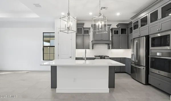 Property Slideshow image 2 of 25 | 20338 w sells dr, Buckeye, AZ, 85396