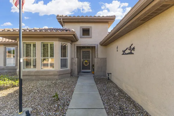 Property Slideshow image 2 of 33 | 15115 w pinehurst ln, Surprise, AZ, 85374