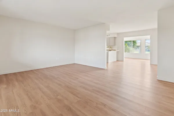 Property Slideshow image 3 of 27 | 10417 w prairie hills cir, Sun City, AZ, 85351