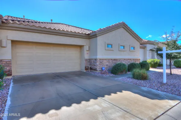 Property Slideshow image 2 of 74 | 1539 e brenda dr, Casa Grande, AZ, 85122