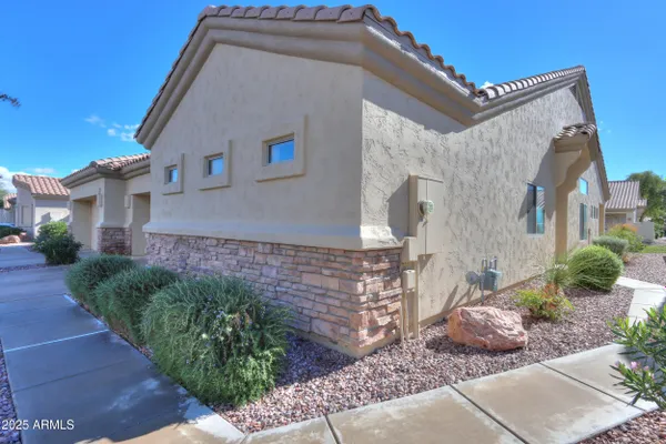 Property Slideshow image 3 of 74 | 1539 e brenda dr, Casa Grande, AZ, 85122