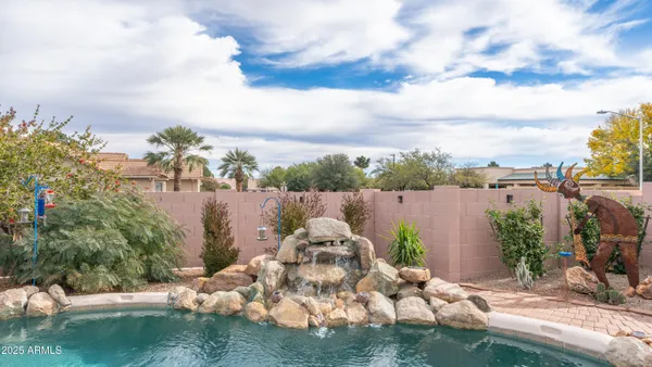 Property Slideshow image 2 of 63 | 2815 glengarry way, Sierra Vista, AZ, 85650