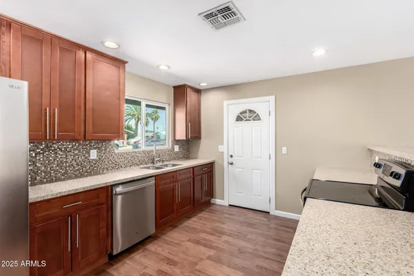 Property Slideshow image 2 of 34 | 11232 n balboa dr, Sun City, AZ, 85351