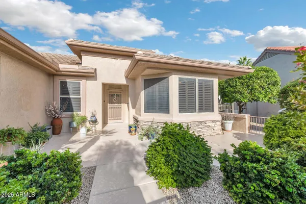 Property Slideshow image 2 of 42 | 15230 w cascade ct, Surprise, AZ, 85374