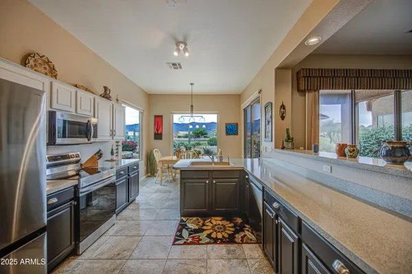 Property Slideshow image 3 of 35 | 7164 e canyon wren dr, Gold Canyon, AZ, 85118