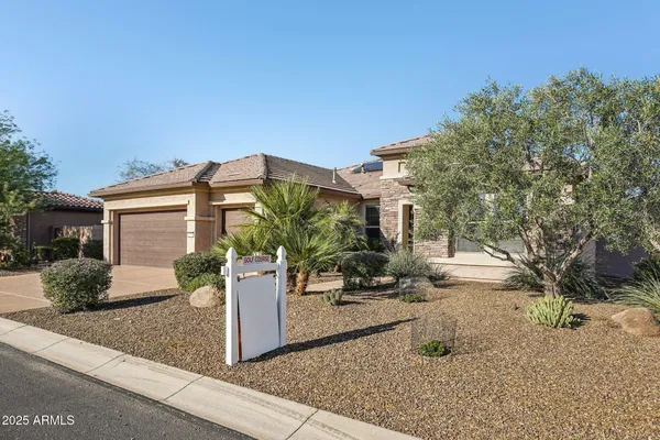 Property Slideshow image 3 of 70 | 2352 n 168th ave, Goodyear, AZ, 85395