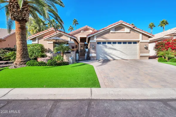 Property Slideshow image 2 of 30 | 15460 w merrell st, Goodyear, AZ, 85395