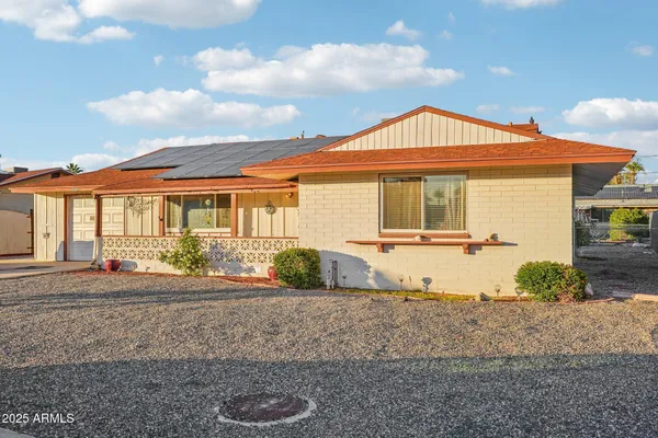 Property Slideshow image 2 of 31 | 10912 w connecticut ave, Sun City, AZ, 85351