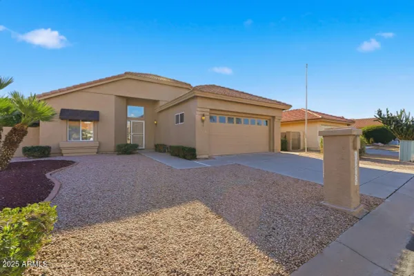 Property Slideshow image 3 of 41 | 10545 e halley dr # 28a, Sun Lakes, AZ, 85248