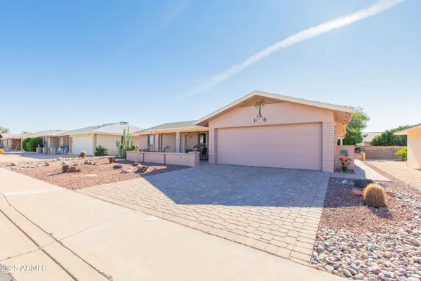 Property Slideshow image 2 of 67 | 4709 e edgewood ave, Mesa, AZ, 85206
