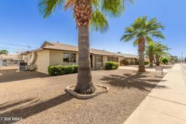 Property Slideshow image 2 of 11 | 11017 w alabama ave, Sun City, AZ, 85351