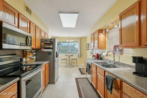 Property Slideshow image 3 of 42 | 11165 w cameo dr, Sun City, AZ, 85351