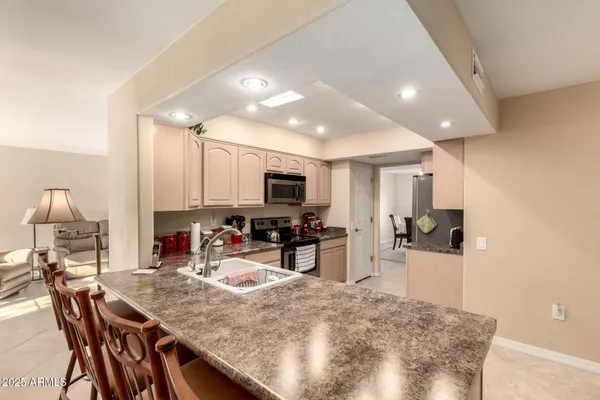 Property Slideshow image 3 of 29 | 18010 n 135th dr, Sun City West, AZ, 85375