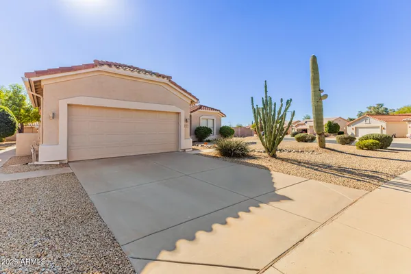 Property Slideshow image 2 of 49 | 1415 e firestone dr, Chandler, AZ, 85249