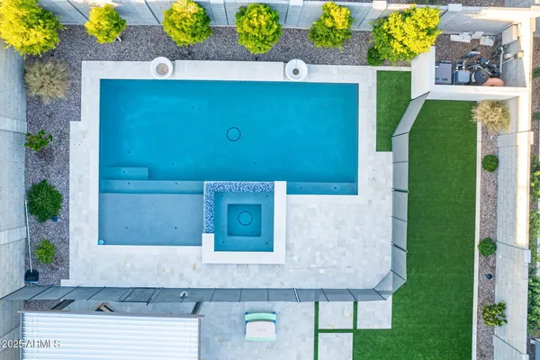 Property Slideshow image 3 of 51 | 13182 w crestvale dr, Peoria, AZ, 85383