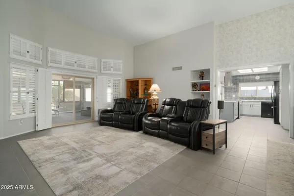Property Slideshow image 3 of 20 | 13014 s 40th pl, Phoenix, AZ, 85044