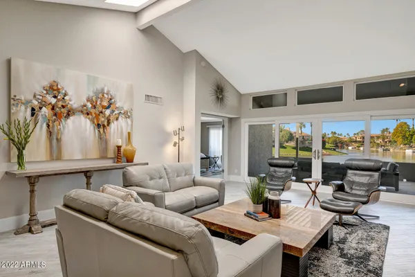 Property Slideshow image 2 of 64 | 10559 n 104th pl, Scottsdale, AZ, 85258