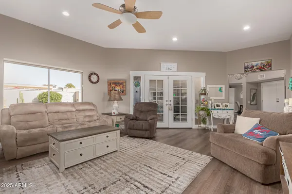 Property Slideshow image 3 of 19 | 13863 n 108th dr, Sun City, AZ, 85351