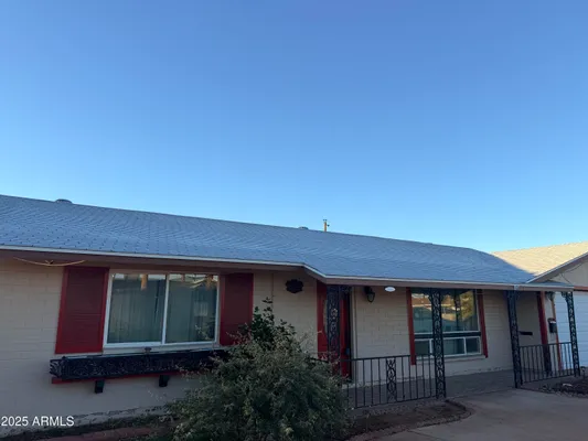 Property Slideshow image 2 of 32 | 10656 w connecticut ave, Sun City, AZ, 85351