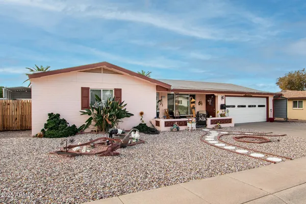 Property Slideshow image 3 of 31 | 5857 e dodge st, Mesa, AZ, 85205