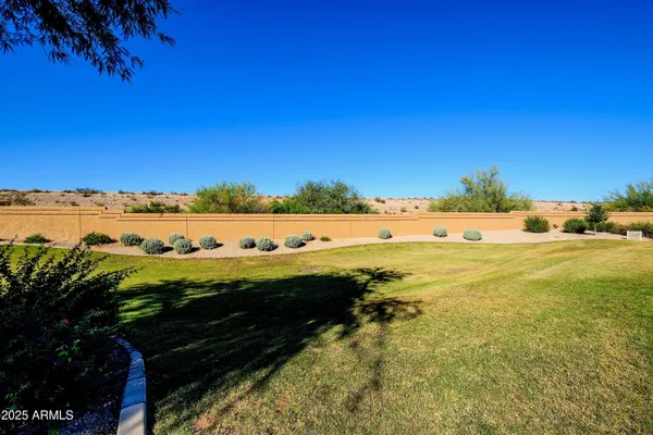 Property Slideshow image 3 of 47 | 18478 n canal dr, Surprise, AZ, 85374