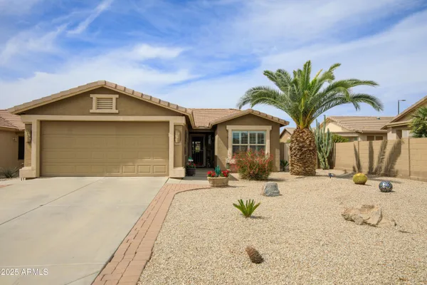 Property Slideshow image 2 of 47 | 6390 s granite dr, Chandler, AZ, 85249