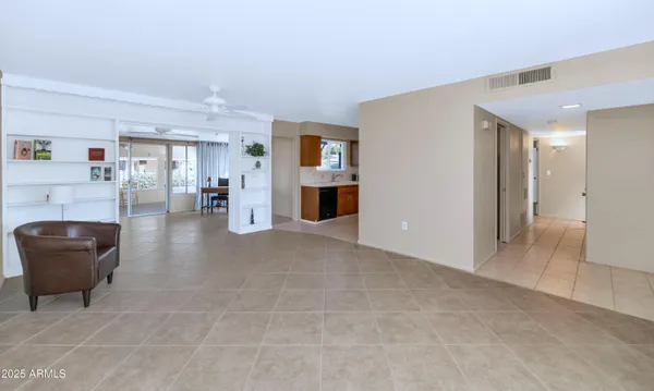 Property Slideshow image 3 of 33 | 10126 w desert hills dr, Sun City, AZ, 85351