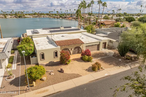 Property Slideshow image 3 of 92 | 13807 n crown pt, Sun City, AZ, 85351