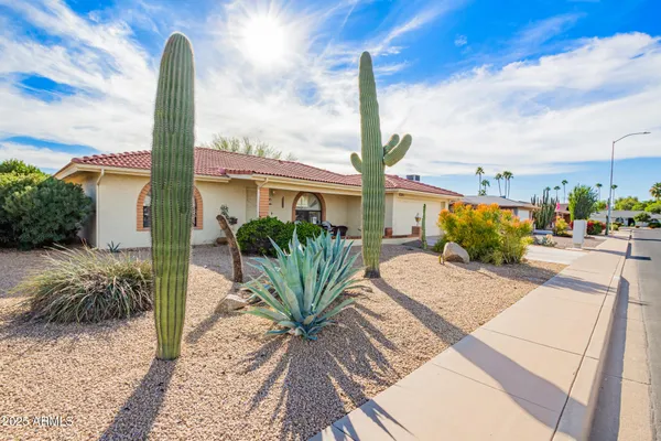 Property Slideshow image 2 of 41 | 8265 e lakeview ave, Mesa, AZ, 85209