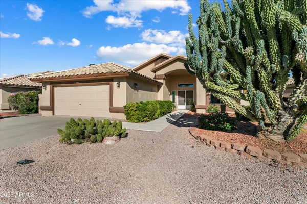 Property Slideshow image 2 of 35 | 14306 w kiowa trl, Surprise, AZ, 85374