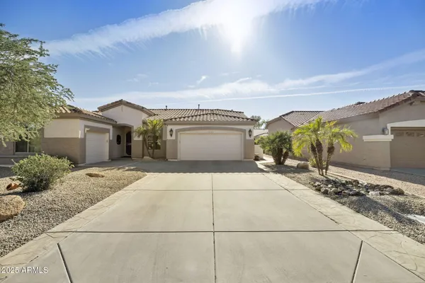 Property Slideshow image 3 of 98 | 4765 e jude ct, Gilbert, AZ, 85298