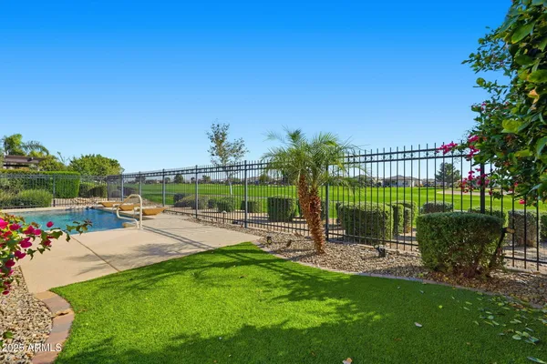 Property Slideshow image 2 of 102 | 36925 n stoneware dr, Queen Creek, AZ, 85140