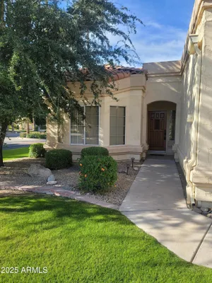 Property Slideshow image 2 of 41 | 19420 n westbrook pkwy 529, Peoria, AZ, 85382